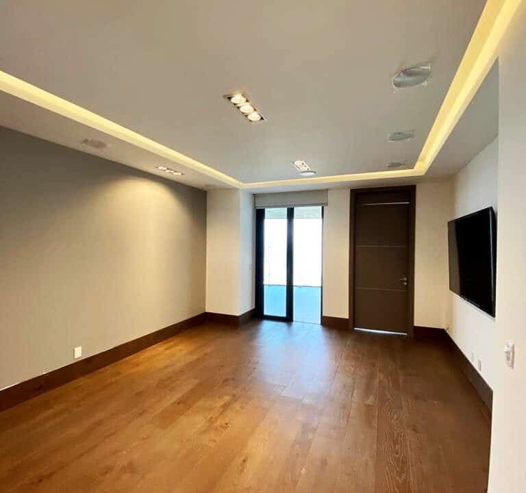 RESIDENCE 13
